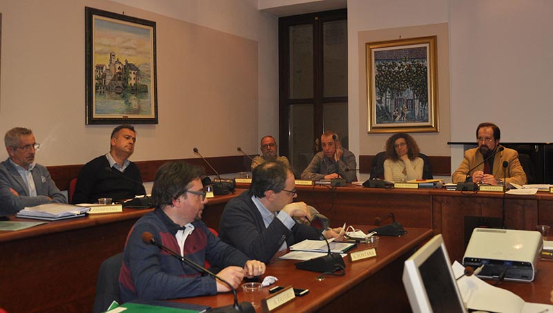 Cancellato Mussolini ma  è polemica