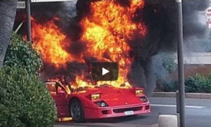 Ferrari F40 in fiamme, fumo visibile a chilometri | VIDEO