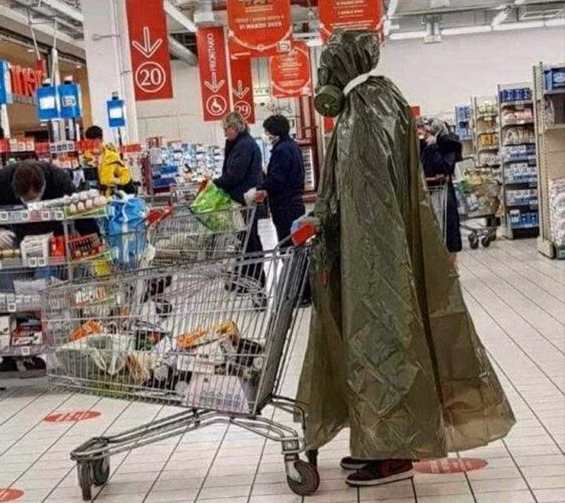 Psicosi Coronavirus, intraprendenti creativi rallegrano le giornate di quarantena sui social