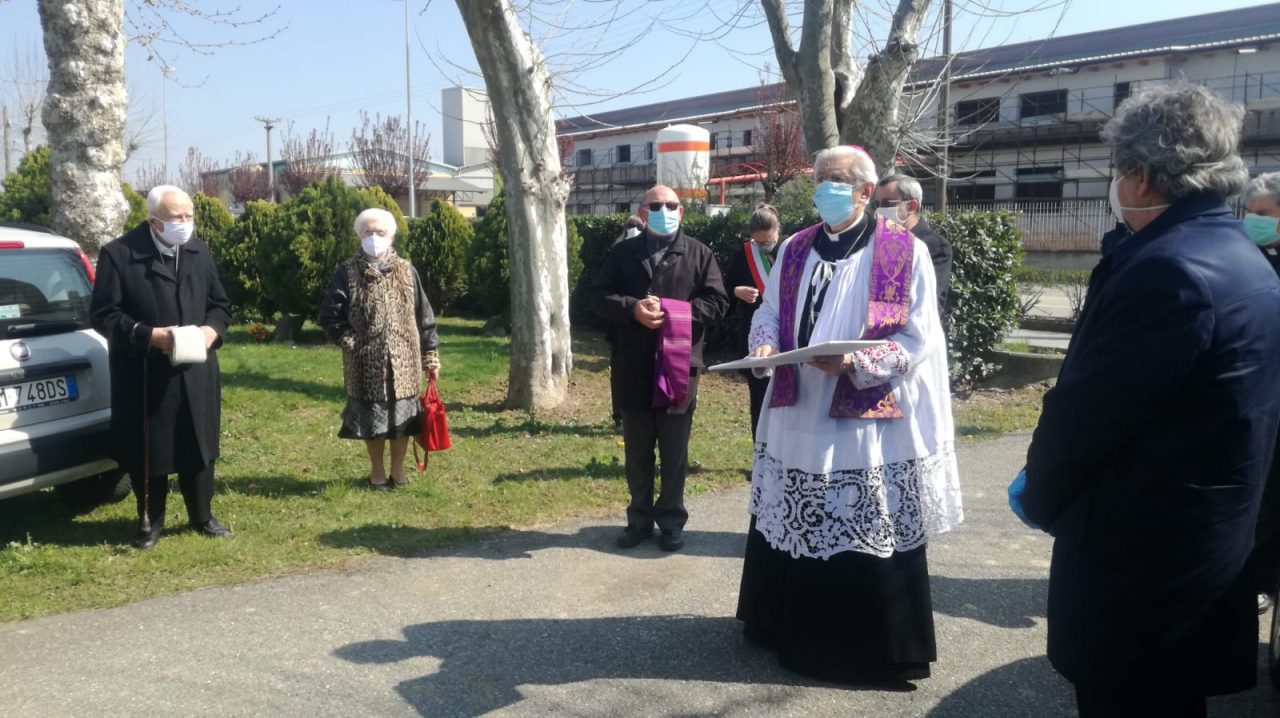 Addio a don Pierfranco Chiadò Cutin, funerale in forma “ridotta” | FOTO