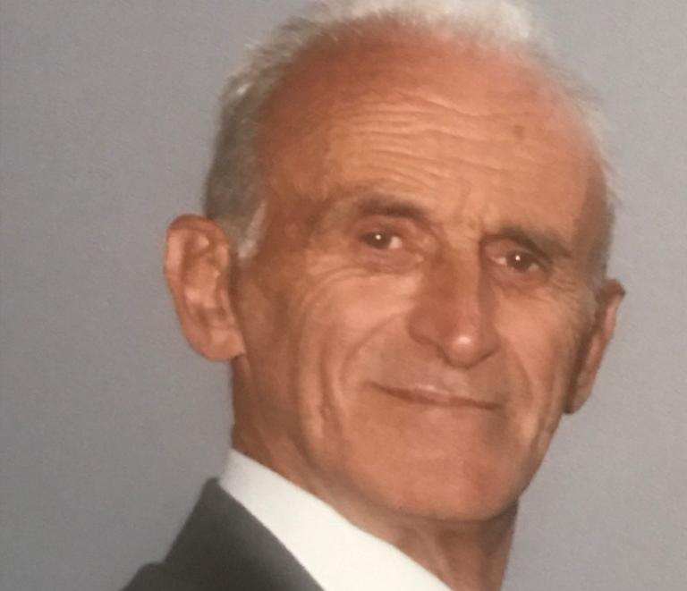 Muoiono da soli, nessuno al funerale, sono le vittime del Covid-19. La storia di Antonio Vota