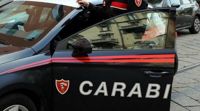 Rubati bancali di legno a Volpiano. Tre i denunciati