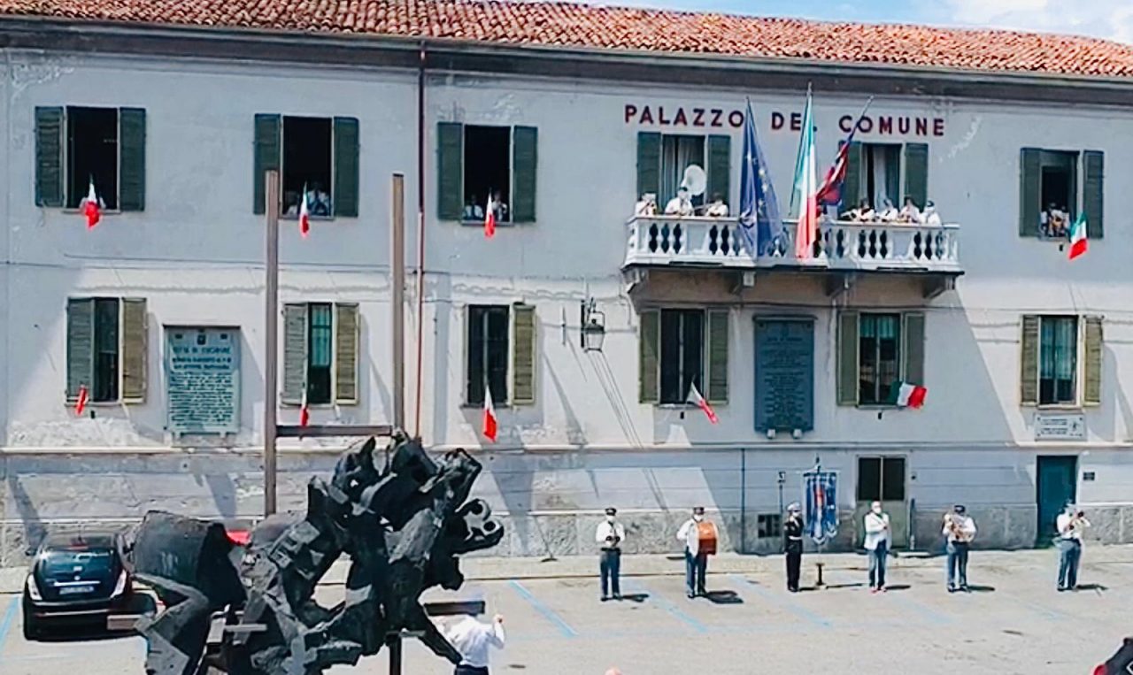 “Note Concordi insieme”, così Cuorgnè celebra il 2 giugno | VIDEO
