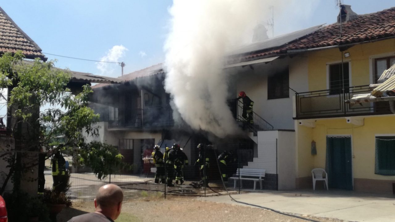Incendio garage a Oglianico | FOTO