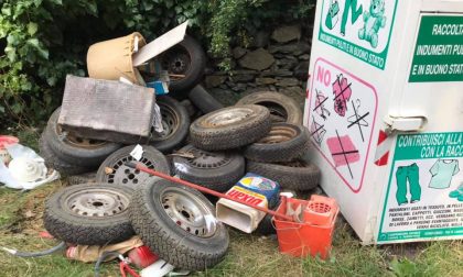 Incivili in azione a Chiaverano: pneumatici e rifiuti selvaggiamente abbandonati