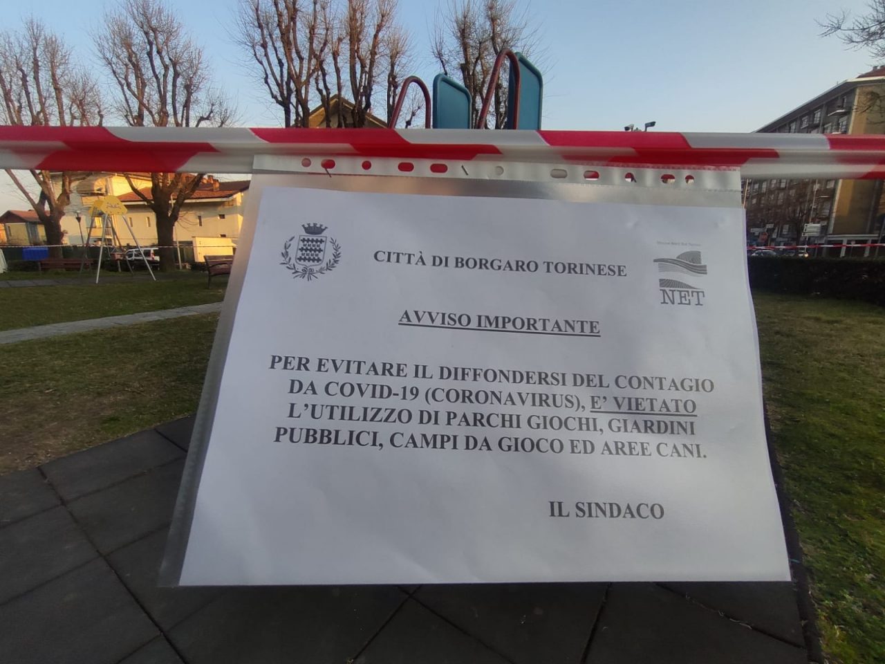 Giocano a calcetto: multa da 400 euro