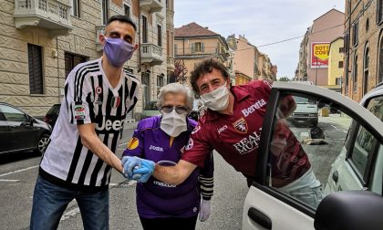 Leonardo Bonucci dona 1000 mascherine autografate al Servizio emergenza anziani