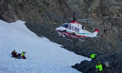 Intervento del Soccorso alpino a Usseglio: donna scivola lungo il sentiero a 3300 metri