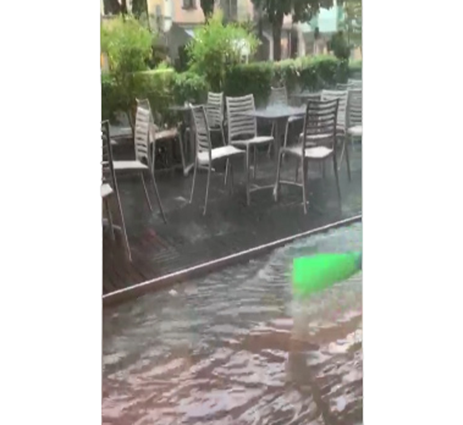Violento temporale a Rivarolo strade allagate e disagi ai locali | VIDEO