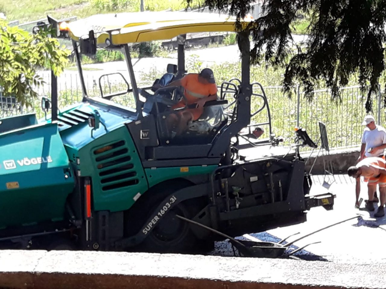 Agosto: strade riasfaltate