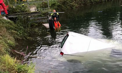Recuperata un'auto in un laghetto di Volpiano