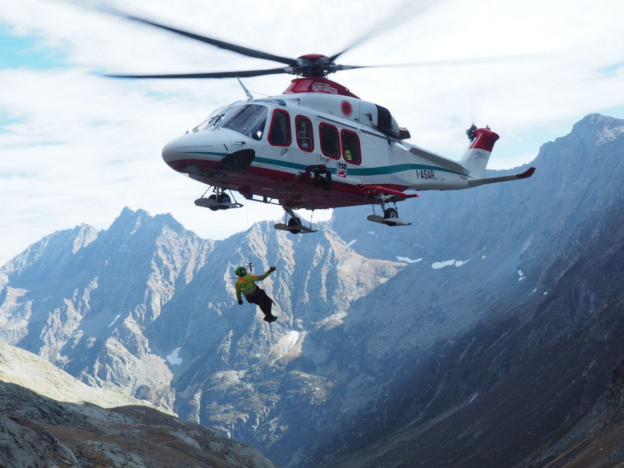 Muore la compagna di escursione, alpinista sancarlese si salva