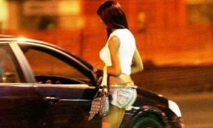 Costringeva giovanissime ragazze in difficoltà a prostituirsi, 35enne condannato a 15 anni
