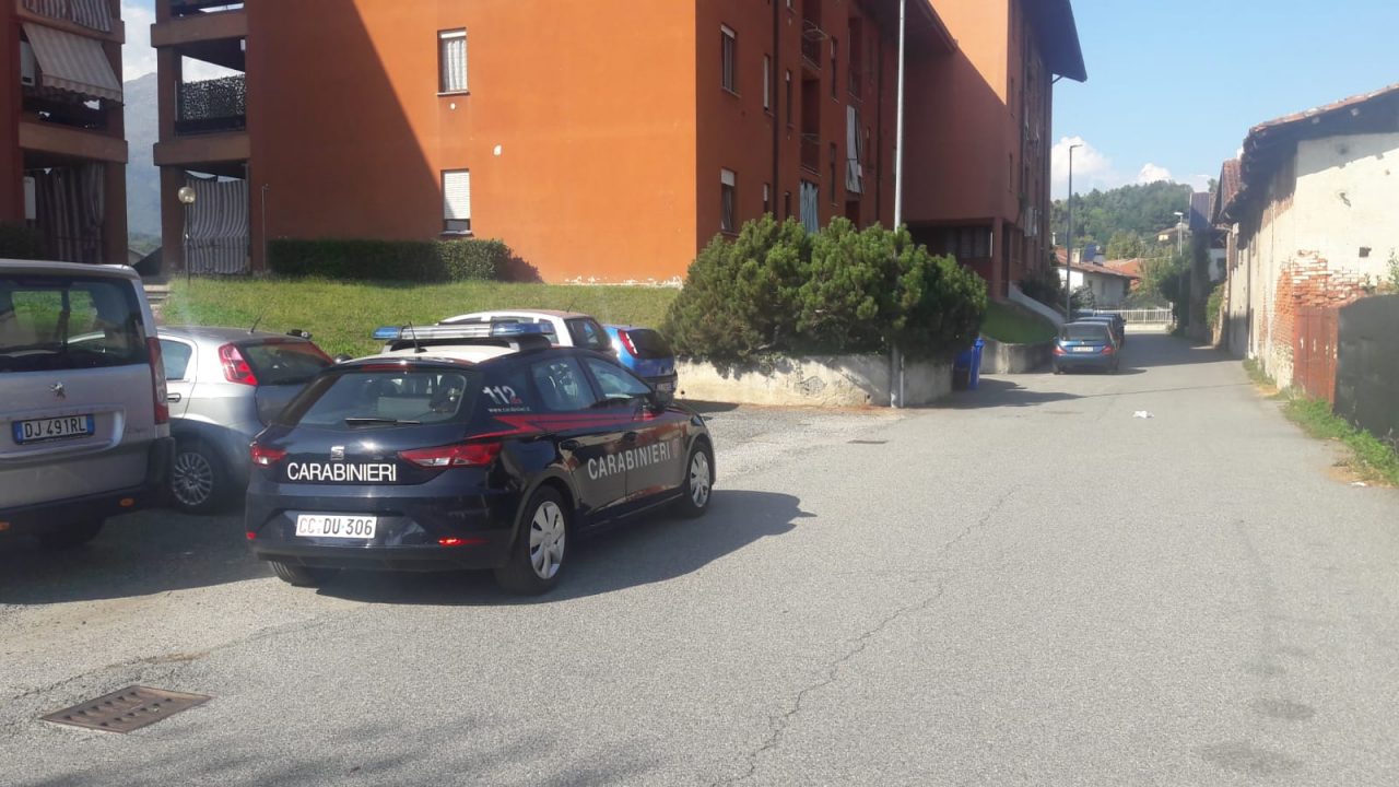 Carabinieri salvano nonnino infortunato in casa
