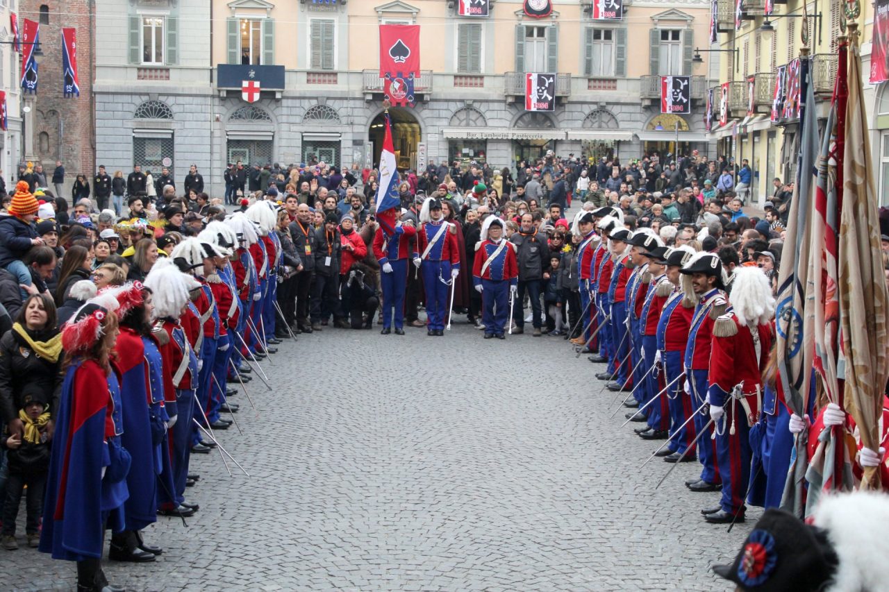 Bando per ufficiali e vivandiere dello Stato Maggiore al Carnevale d’Ivrea