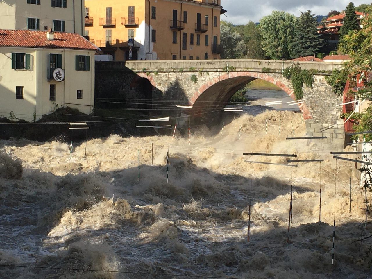 Maltempo allerta arancione: Dora sorvegliata speciale ad Ivrea ed Eporediese | FOTO e VIDEO