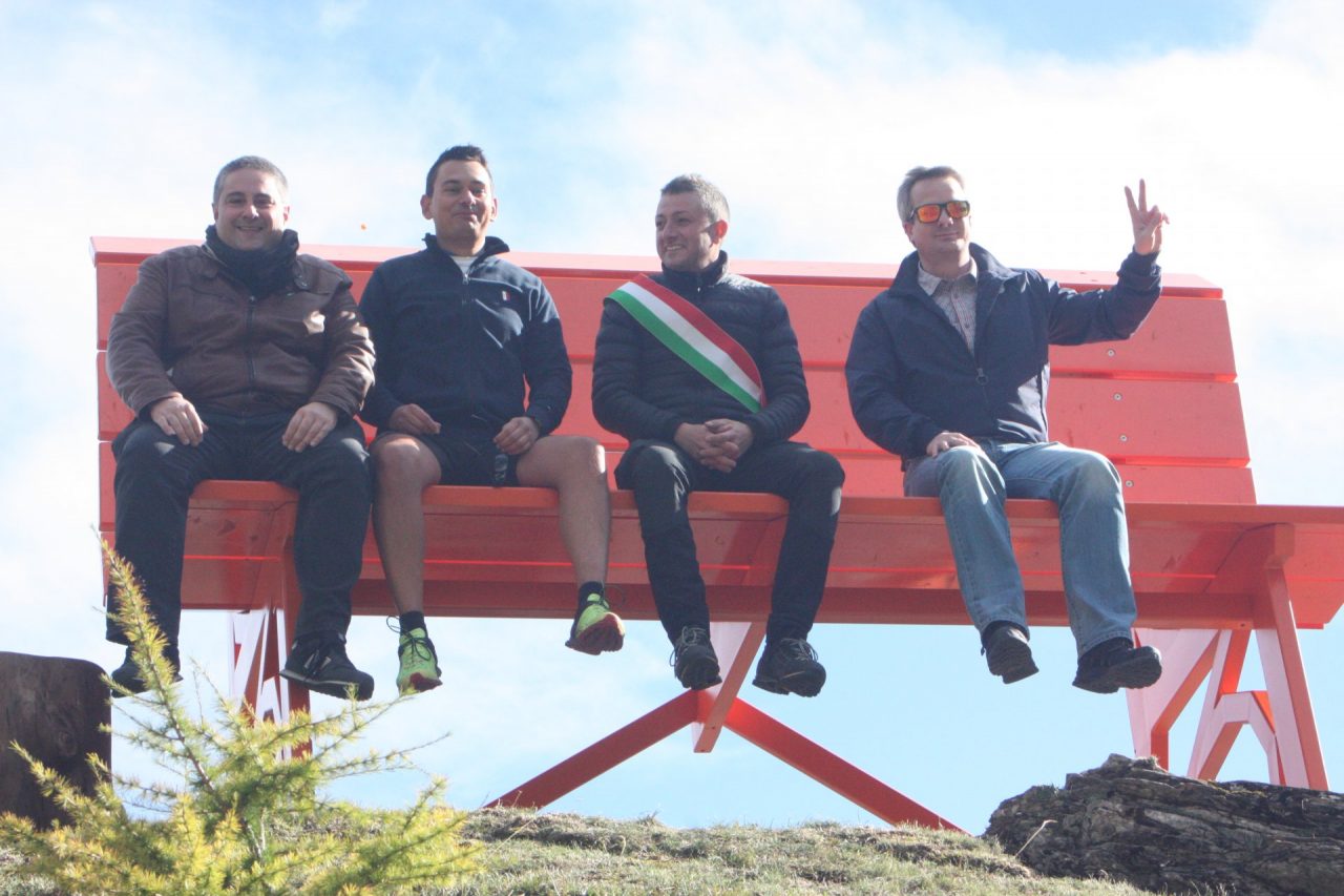 Inaugurata a Piamprato la prima big bench dell’alto Canavese