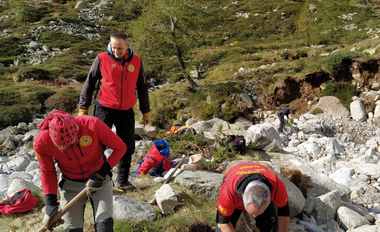 Mucche bloccate nel vallone a Ronco a causa dei sentieri resi impraticabili dal maltempo | FOTO