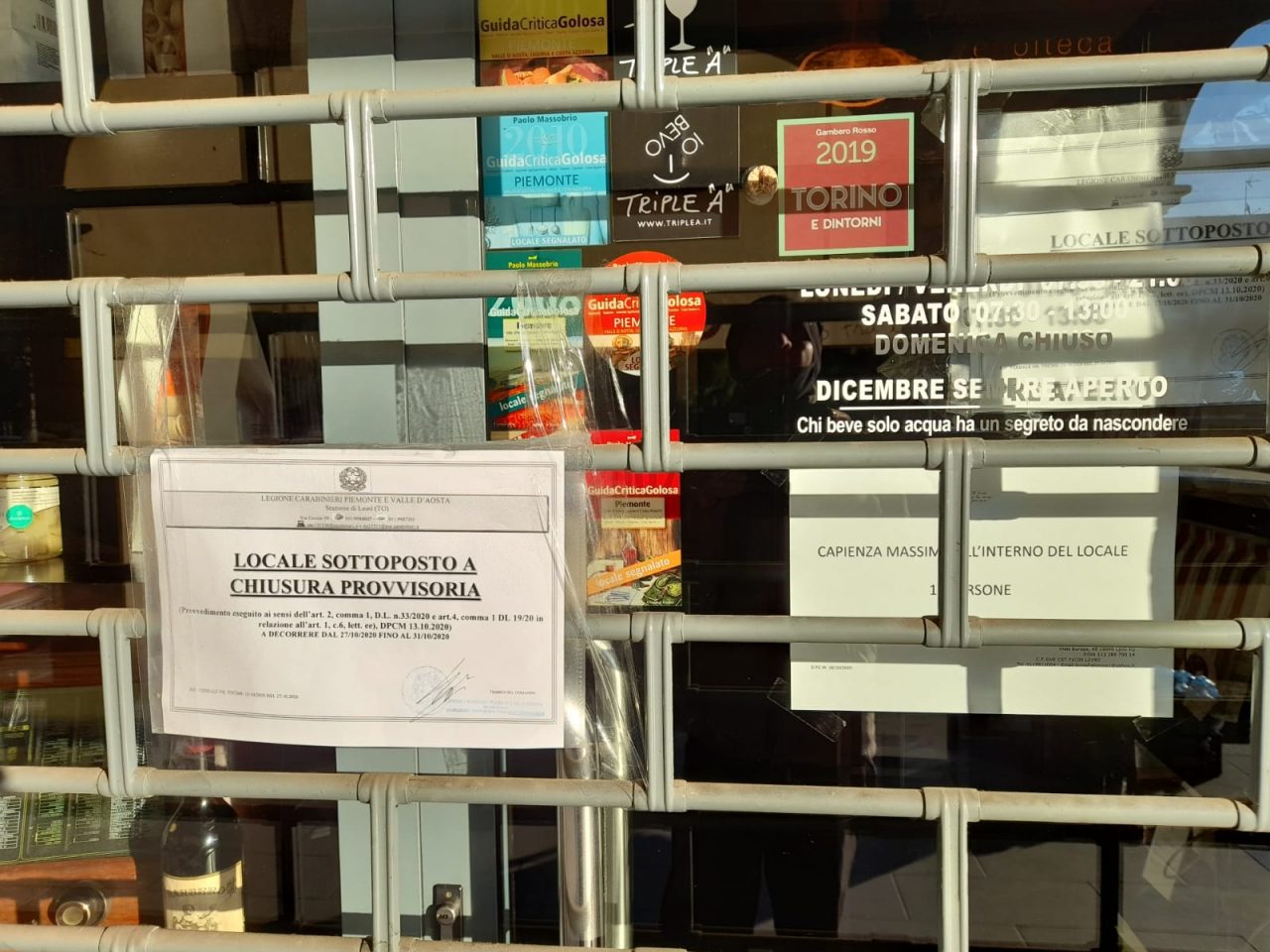 Dopo le 18 aperitivo da 1000 euro: beccati nel locale dai carabinieri