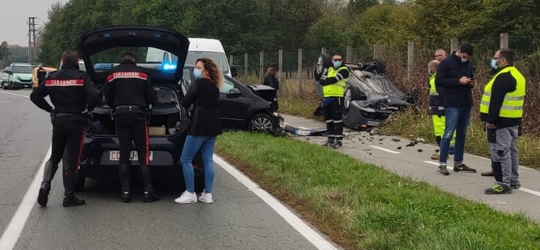 Borgaro: scontro tra due auto