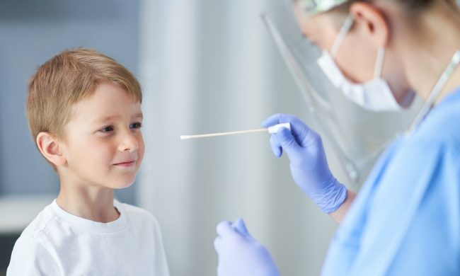 Contagi fra i bambini, boom di positivi sotto i 10 anni