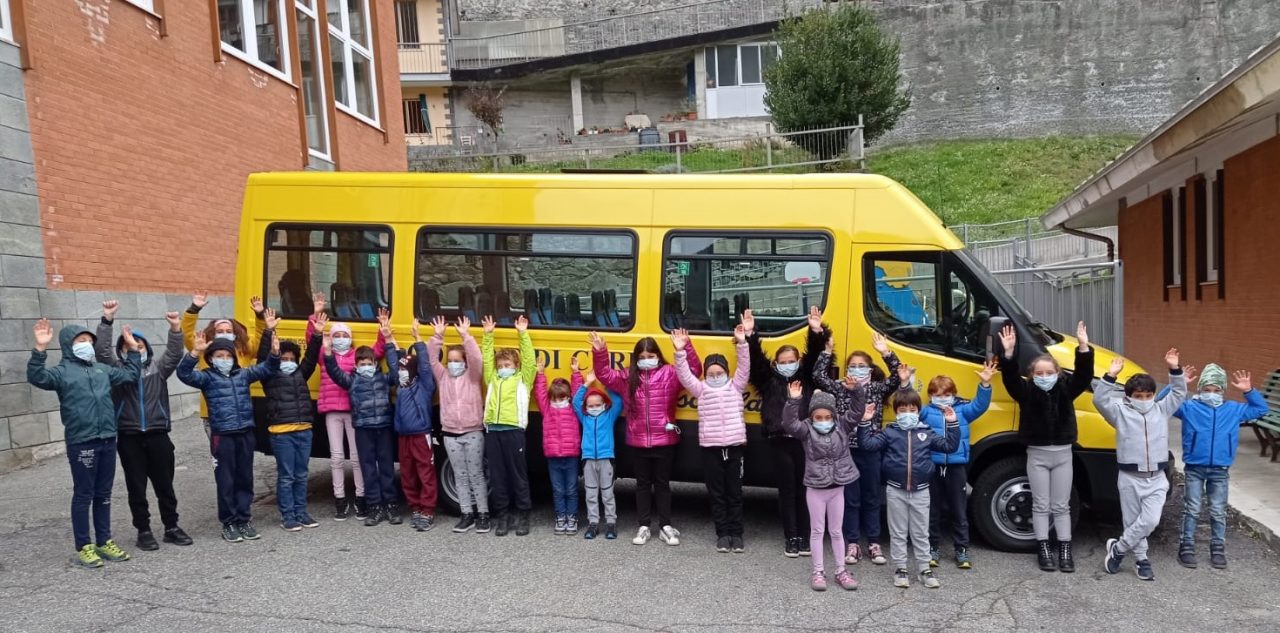 Nuovo scuolabus per gli studenti di Ceres