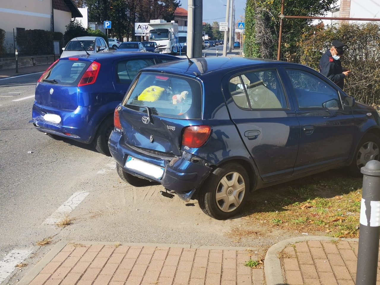 Incidente a Rivarolo, tre mezzi coinvolti | FOTO