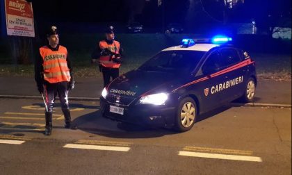 Con un motorino rubato e in tasca la cocaina aggredisce i carabinieri, arrestato