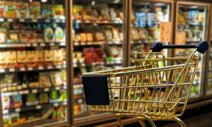 Furto al supermercato Coop di Ivrea: 25enne inseguito e arrestato dai Carabinieri