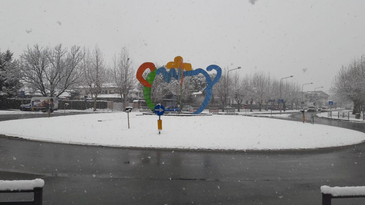 Canavese innevato, puntuale è arrivata la neve