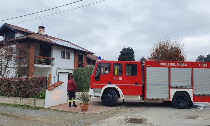 Camino a fuoco a Mathi, intervento dei Vigili del fuoco