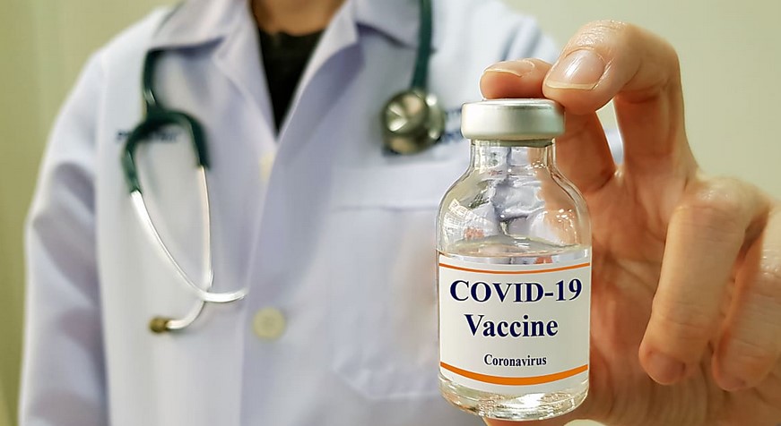 Lista per il vaccino: ecco come iscriversi “in panchina”