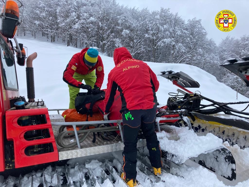 Scialpinista recuperato nel biellese: illeso