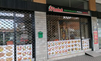 Nove clienti all'interno del locale, multa e chiusura per il ristorante-kebab
