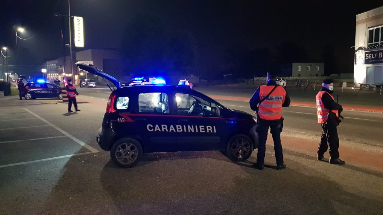 Valli del Canavese: in 7 al bar senza mascherina, multati dai carabinieri