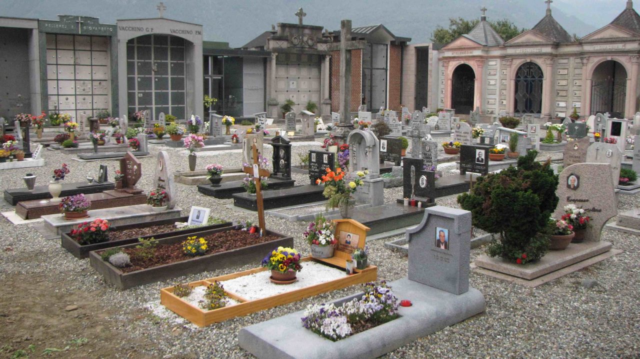 Lavori in corso: previsto l’allargamento dei cimiteri di Borgofranco d’Ivrea