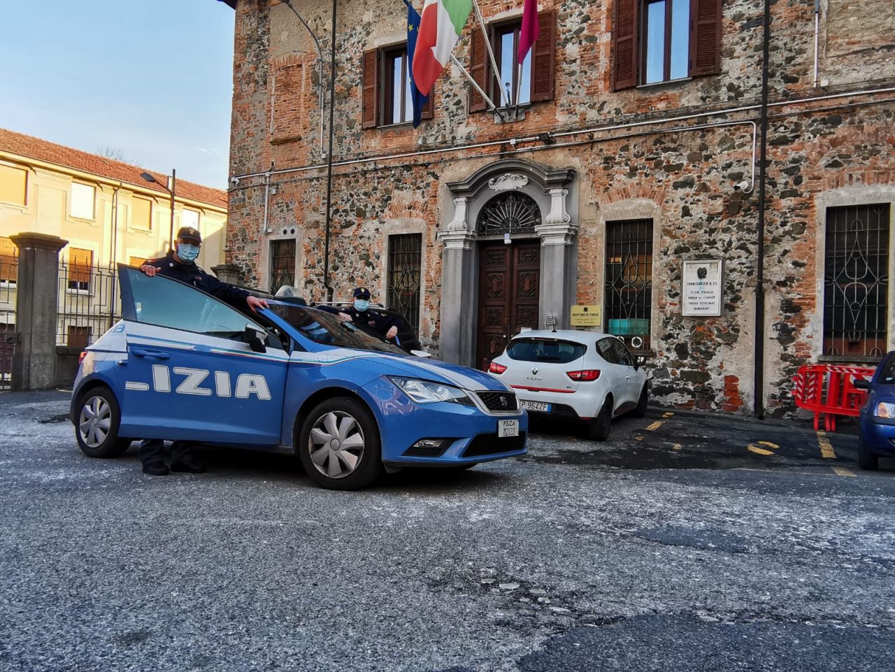 Ammalato e allettato la polizia gli consegna un farmaco urgente