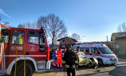 Incidente a Front due auto coinvolte