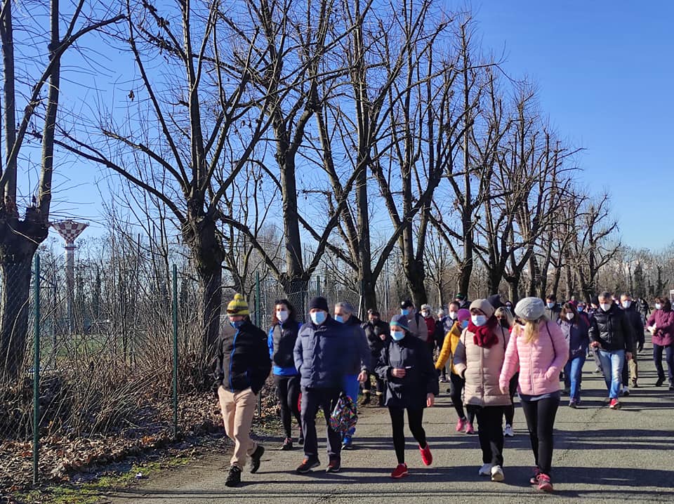 A Caselle troppi assembramenti per la festa di San Valentino
