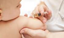 Danni permanenti dopo vaccino trivalente: il tribunale risarcisce la famiglia della bimba