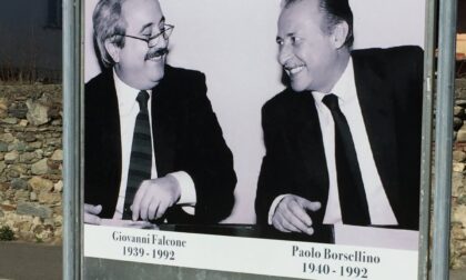 Gigantografia Falcone e Borsellino in memoria delle vittime della mafia