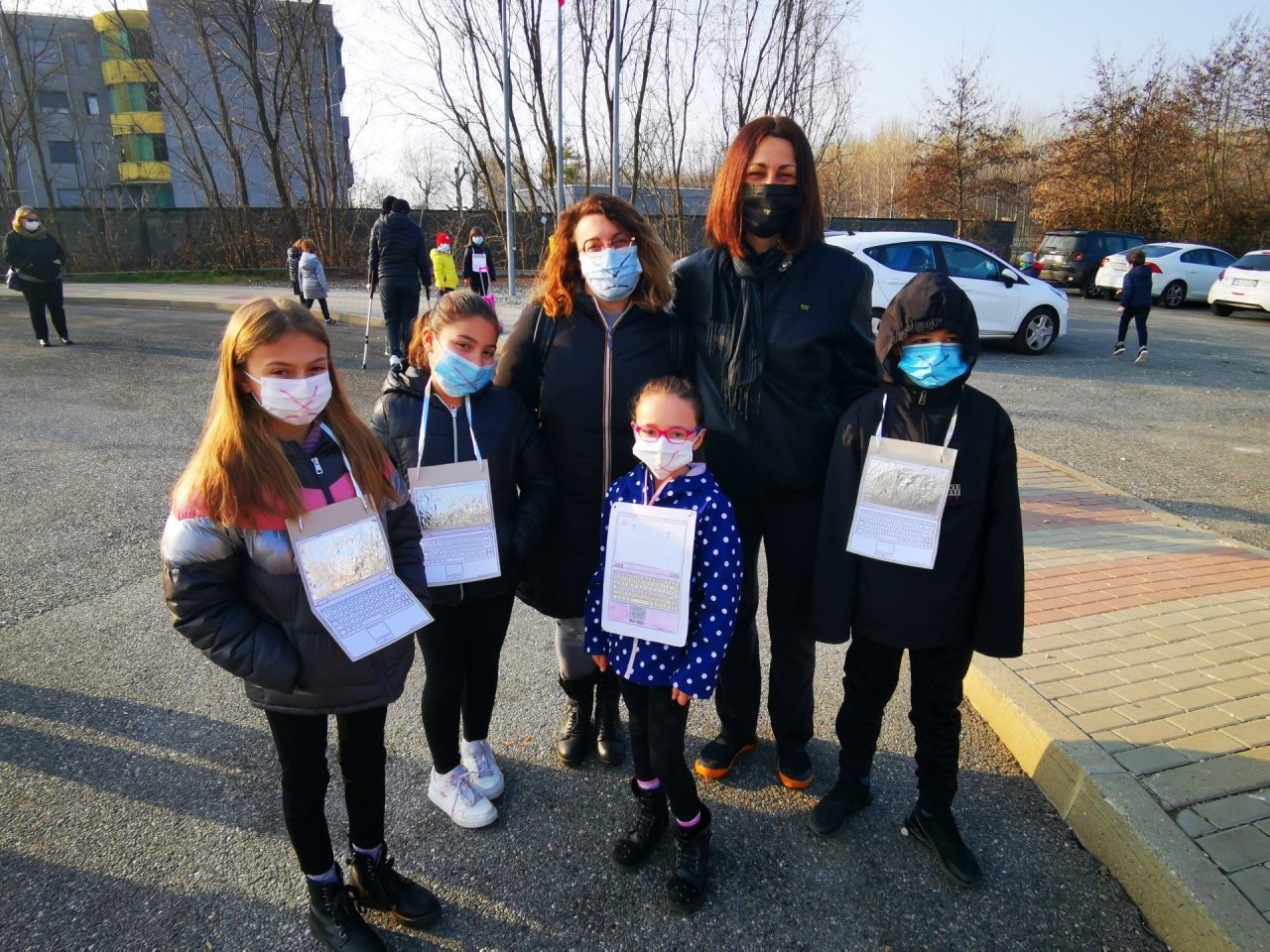 Famiglie in difficoltà dopo la chiusura delle scuole: “I problemi legati al virus sono fuori dalle aule”