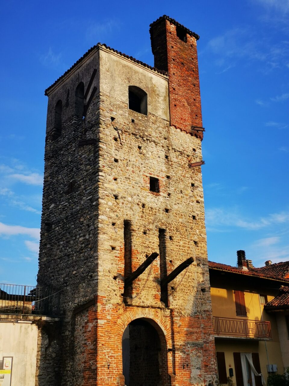 Centomila euro per ristrutturare la torre di Oglianico