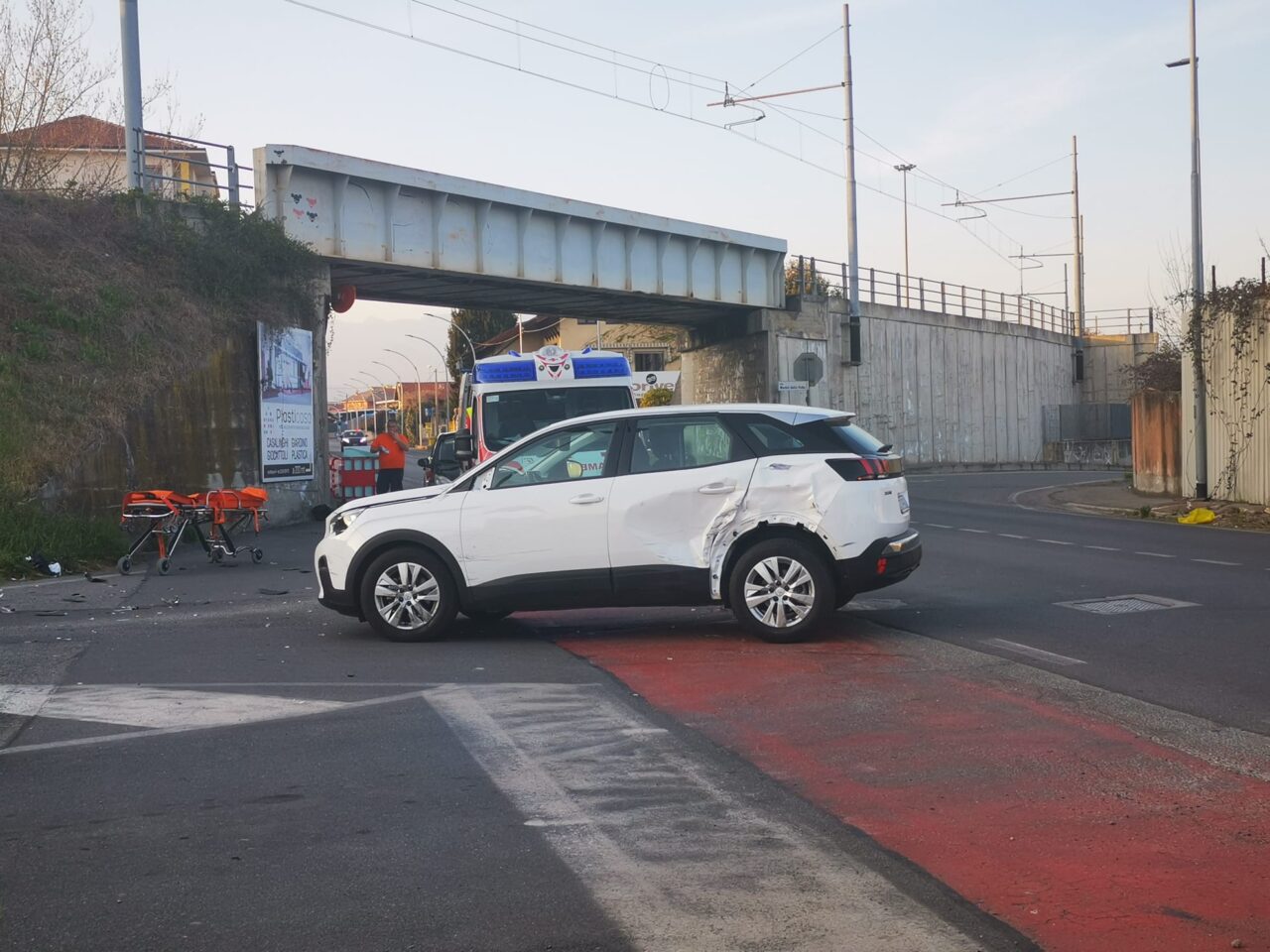 Scooter contro auto, incidente a Rivarolo