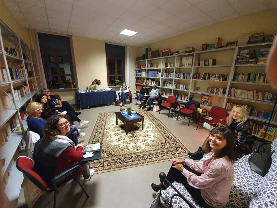 Un Club del Libro per rilanciare la biblioteca del paese