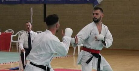 Rem Bu Kan l’appello dal gruppo di karate canavesano