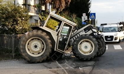 Scontro tra un furgone ed un trattore questo pomeriggio a Favria