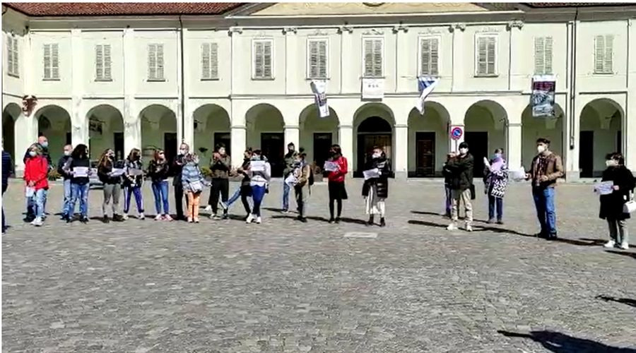 Partite Iva eporediesi scendono in piazza: “Non vogliamo elemosina!”