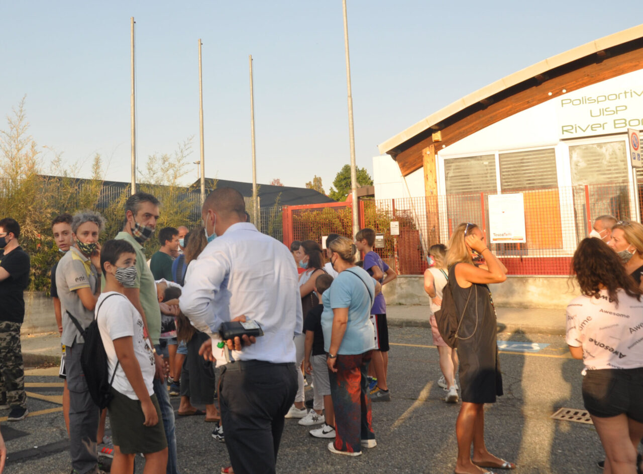 Effetti della pandemia: rinviato il bando per la gestione della piscina