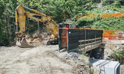 Opere di rifacimento del ponte pericolante ad Alpette già in fase avanzata